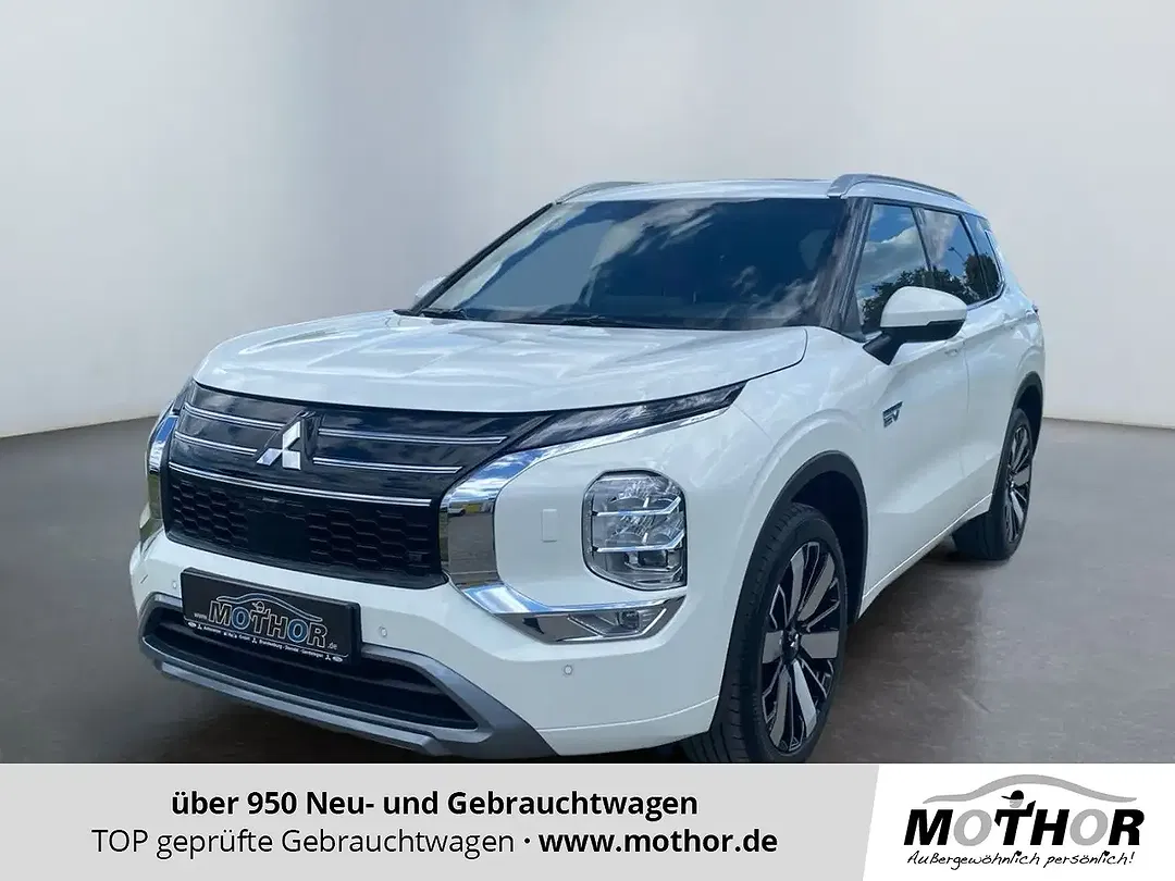 Mitsubishi Outlander - Thumbnail 1