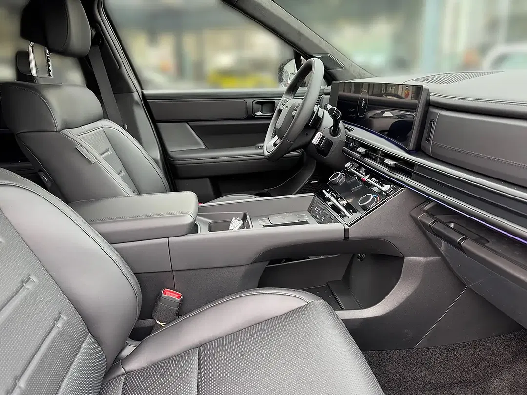 Hyundai SANTA FE - Thumbnail 9