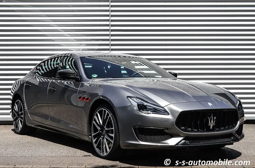 Maserati Quattroporte - Thumbnail 5