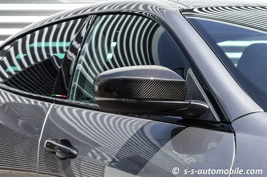 Maserati Quattroporte - Thumbnail 6