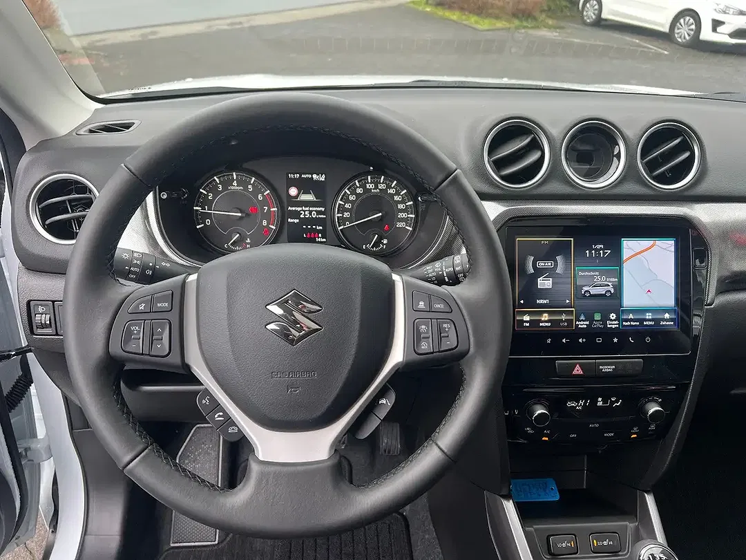 Suzuki Vitara - Thumbnail 10