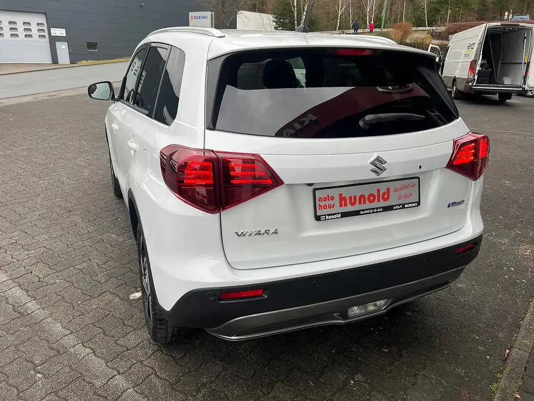 Suzuki Vitara - Thumbnail 5