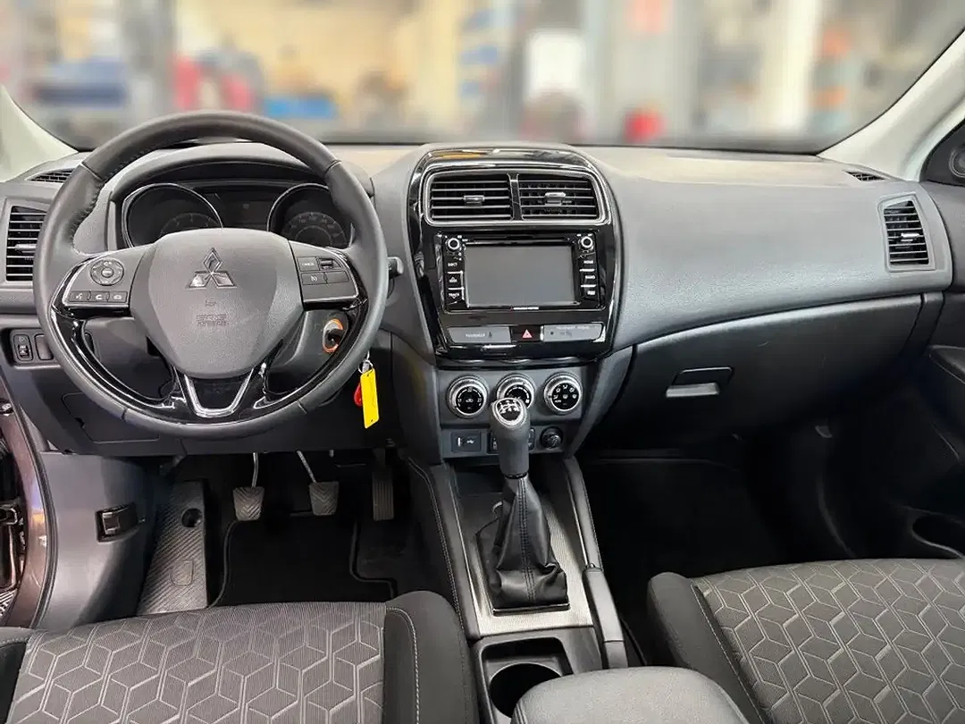 Mitsubishi ASX - Thumbnail 9