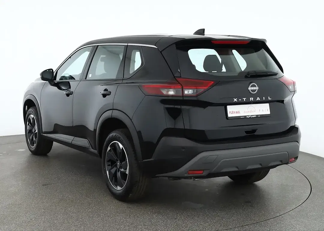 Nissan X-Trail - Thumbnail 3