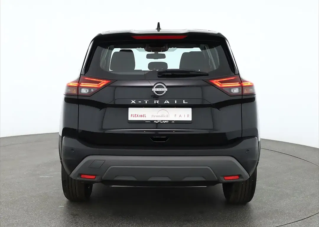 Nissan X-Trail - Thumbnail 4