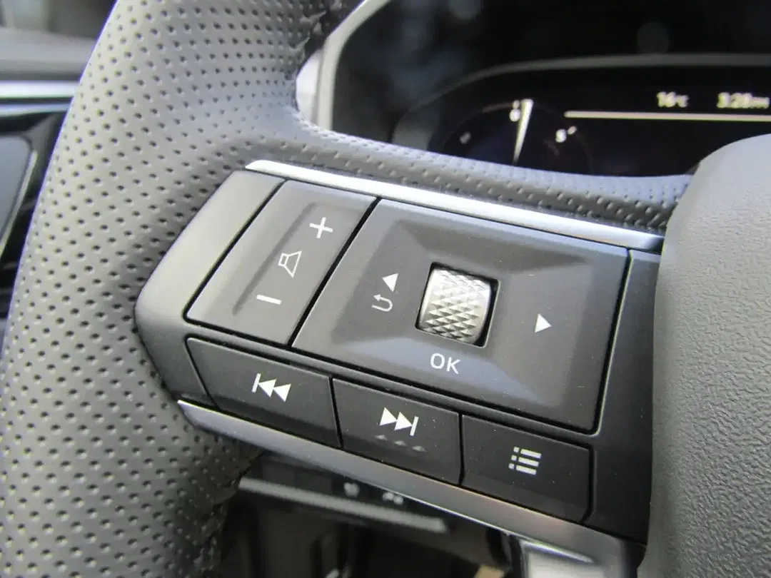 Mitsubishi Outlander - Thumbnail 15