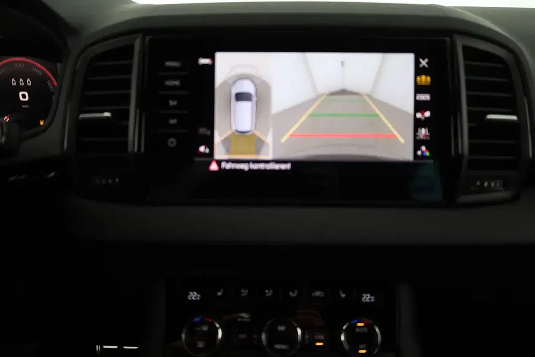Skoda Karoq - Thumbnail 6