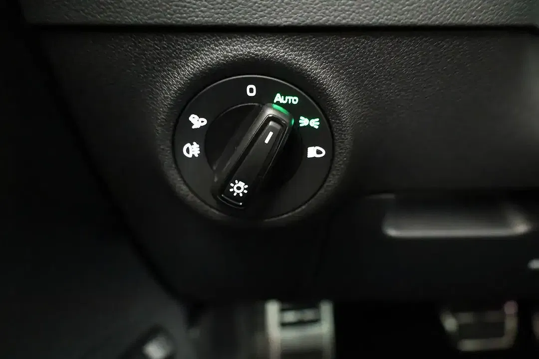 Skoda Karoq - Thumbnail 8