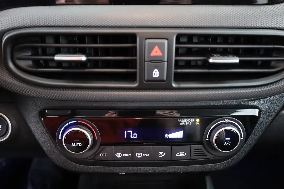 Hyundai i10 - Thumbnail 11