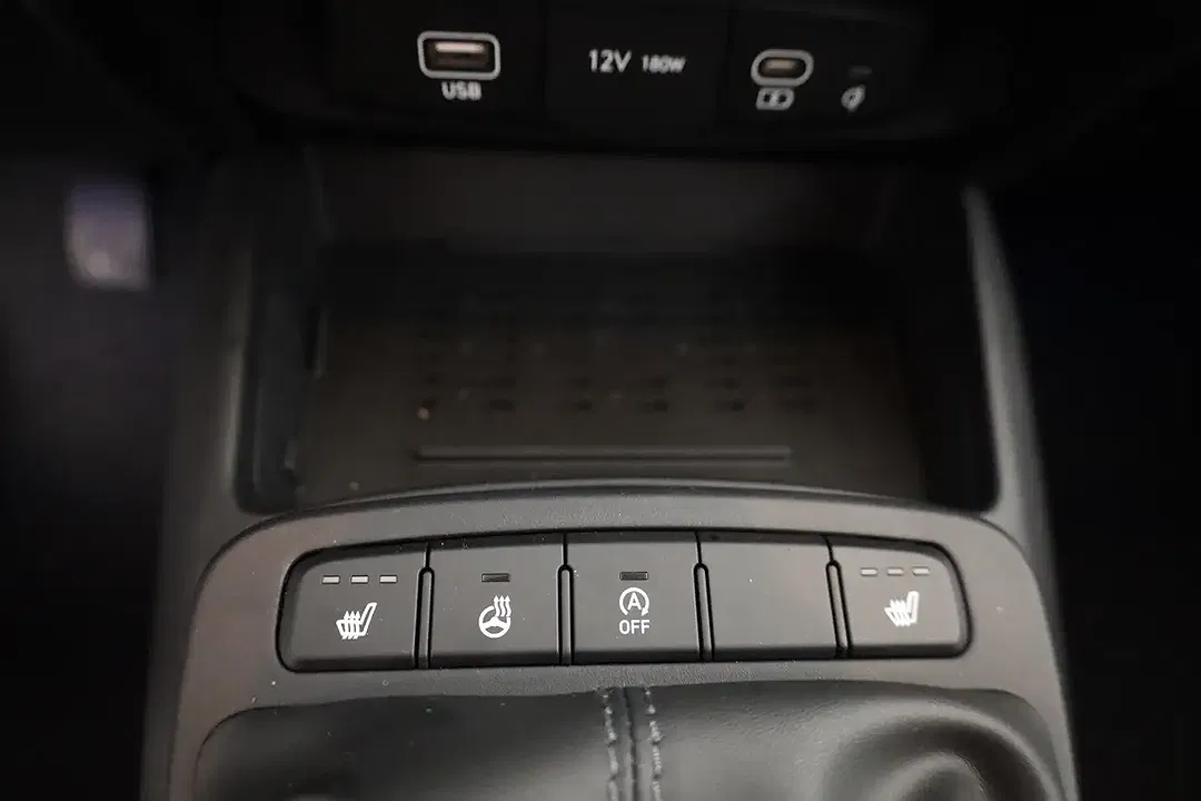 Hyundai i10 - Thumbnail 13