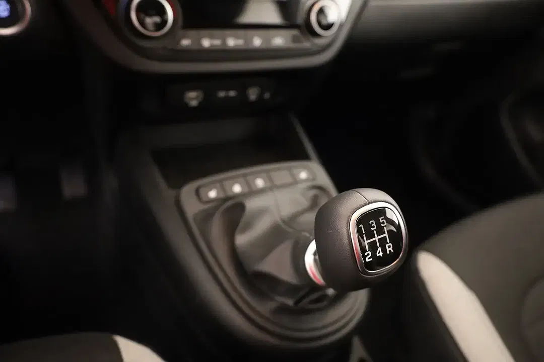 Hyundai i10 - Thumbnail 14