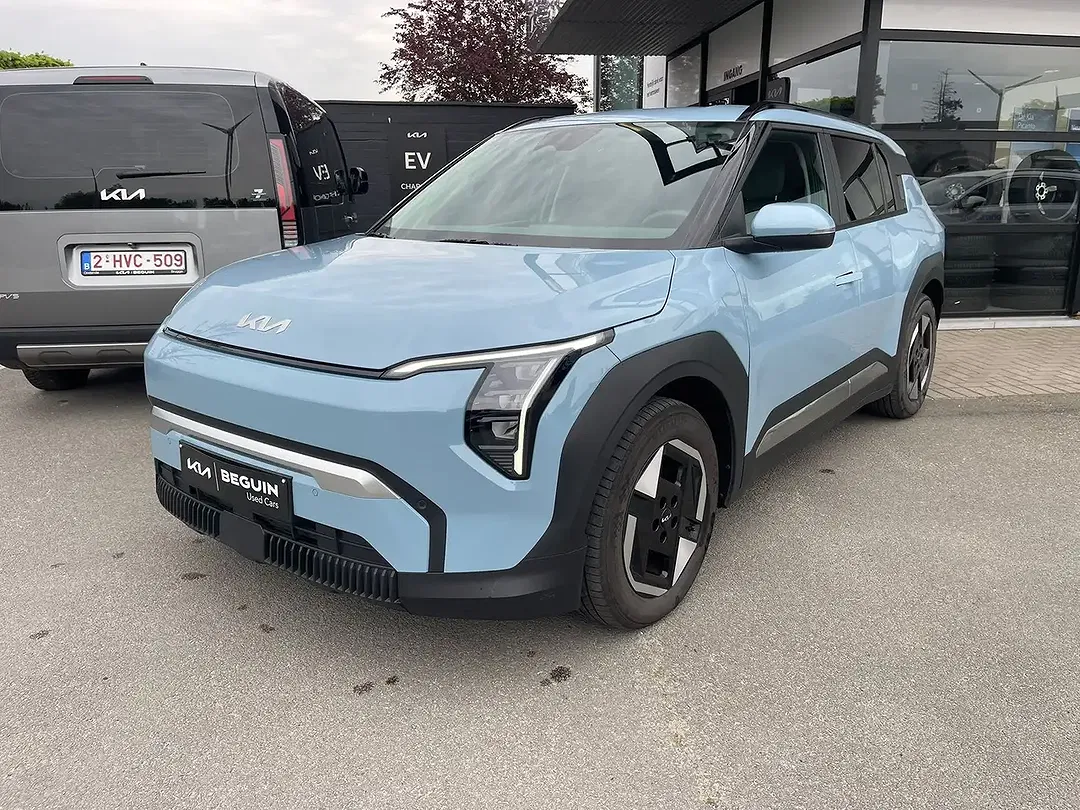 Kia EV3 - Thumbnail 1