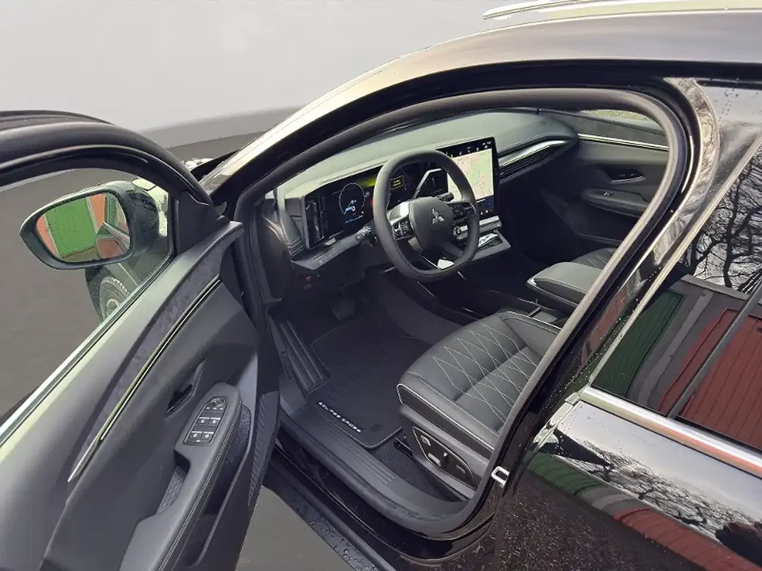 Mitsubishi Eclipse Cross - Thumbnail 10