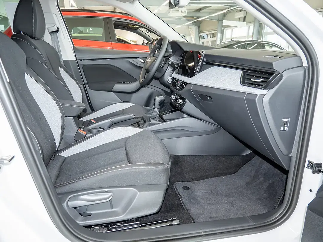 Skoda Scala - Thumbnail 2