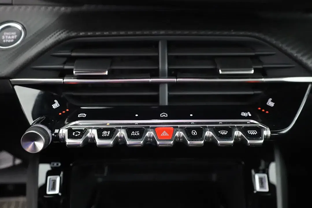 Peugeot 2008 - Thumbnail 11