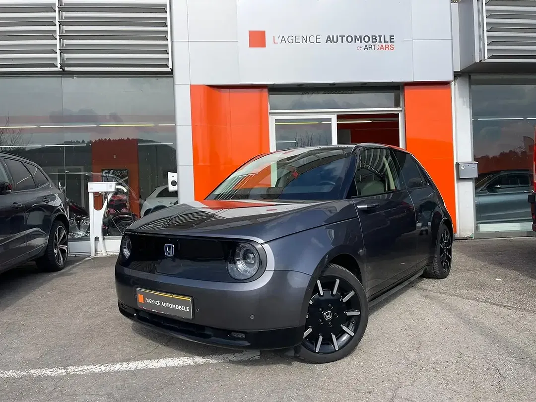Honda e - Thumbnail 2