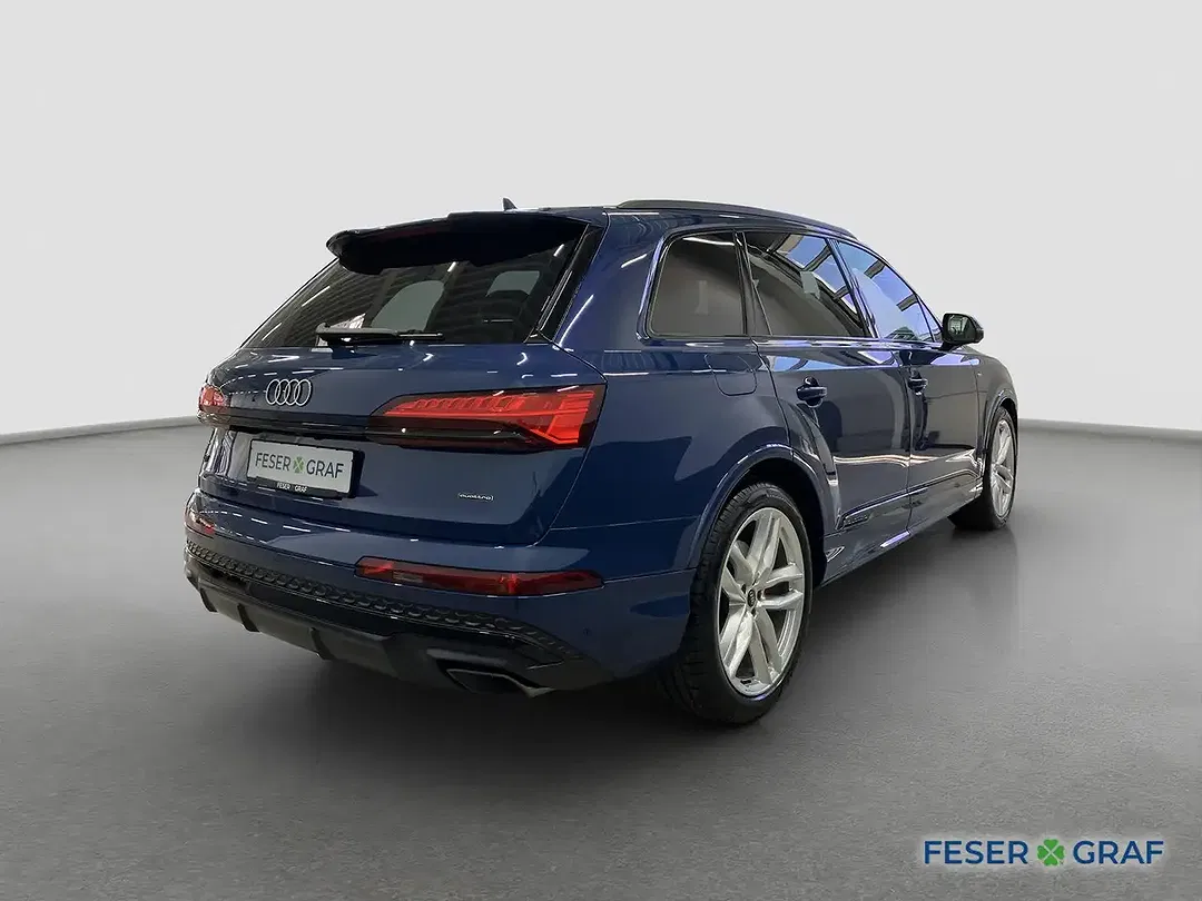 Audi Q7 - Thumbnail 8