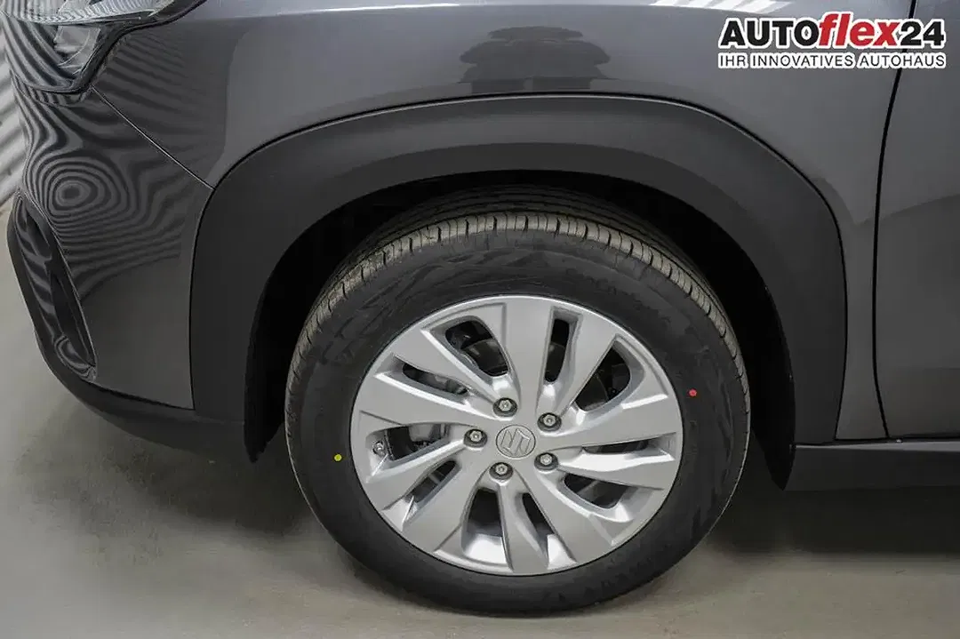 Suzuki S-Cross - Thumbnail 4