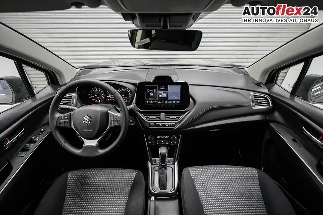 Suzuki S-Cross - Thumbnail 5
