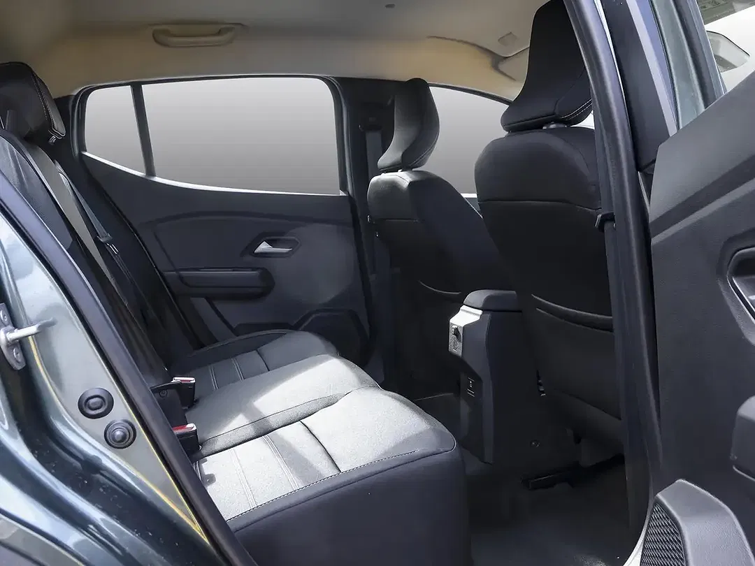 Dacia Sandero - Thumbnail 5