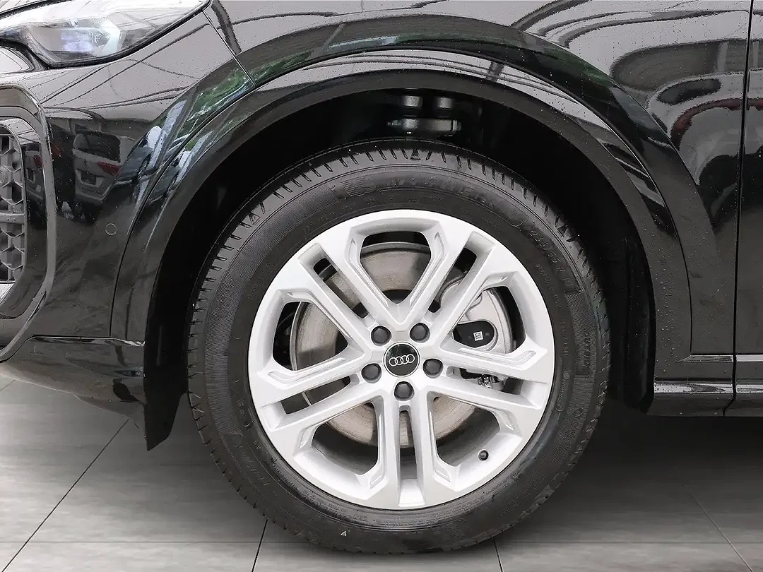 Audi Q5 - Thumbnail 7