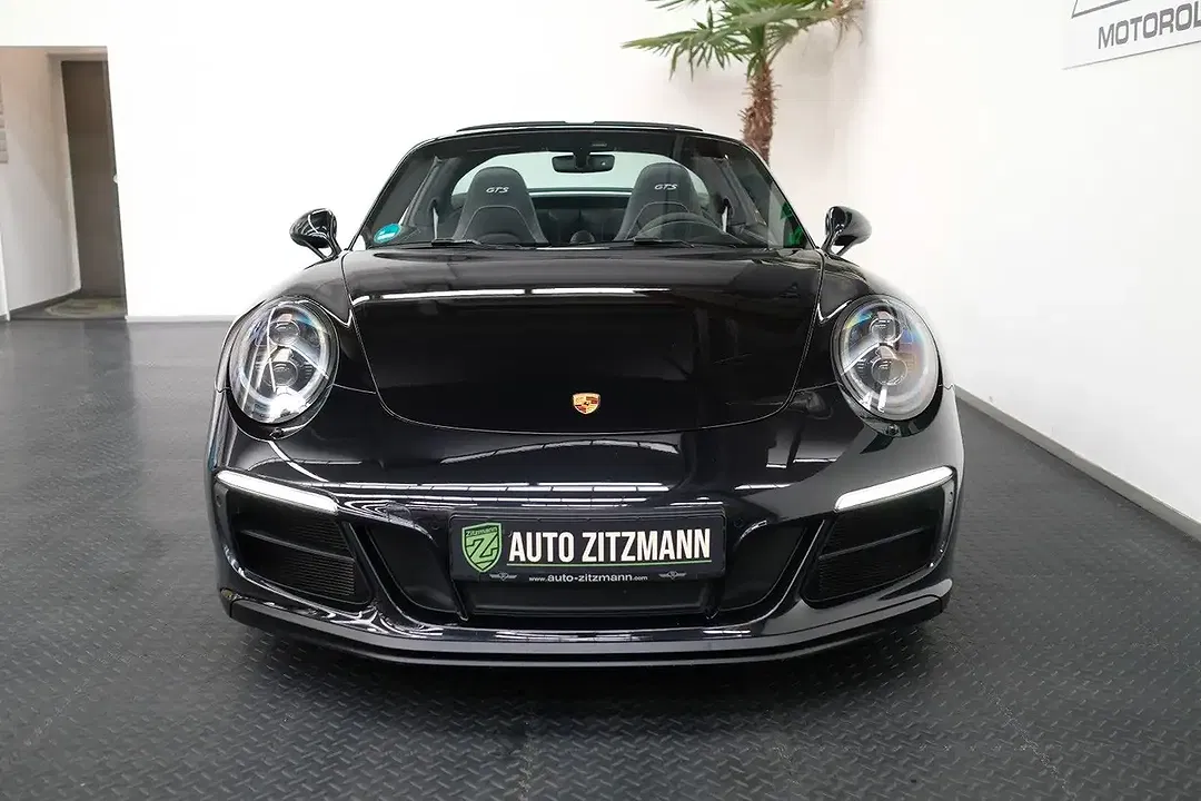 Porsche 991 - Thumbnail 3
