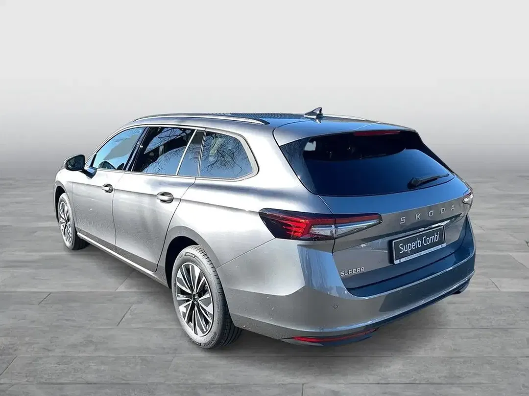 Skoda Superb - Thumbnail 3