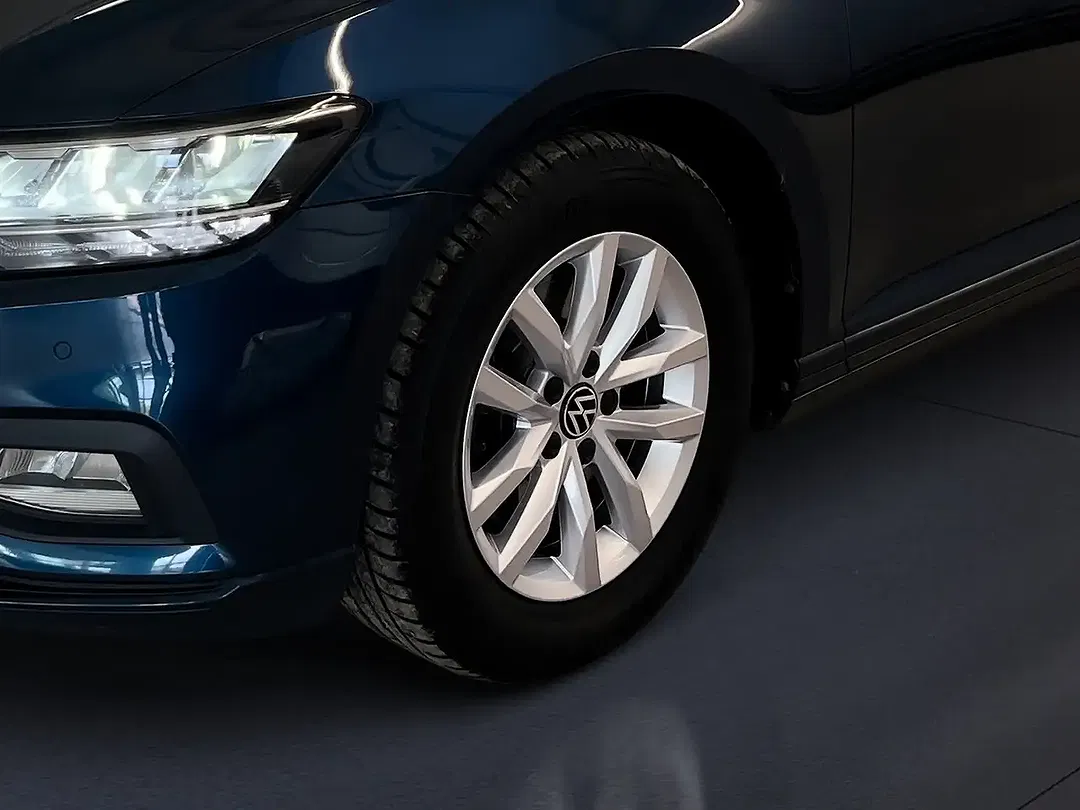 Volkswagen Passat Variant - Thumbnail 13