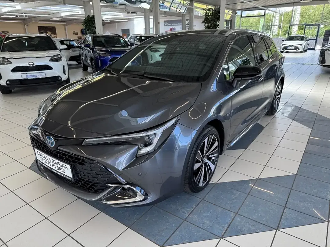 Toyota Corolla - Thumbnail 1