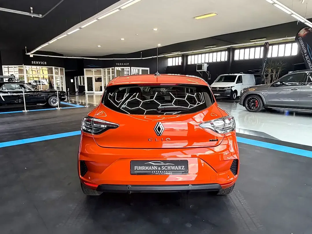 Renault Clio - Thumbnail 4