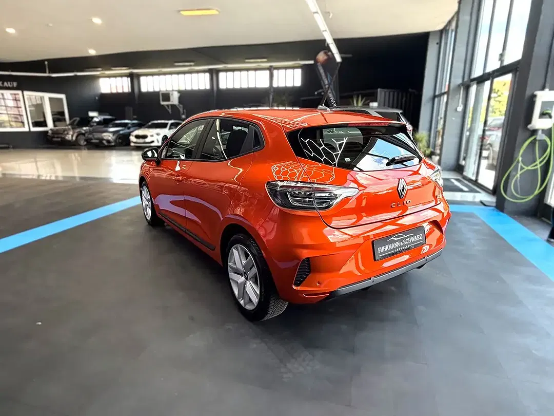 Renault Clio - Thumbnail 5