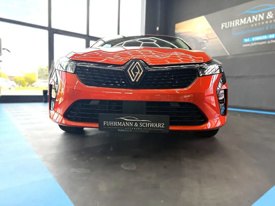 Renault Clio - Thumbnail 9