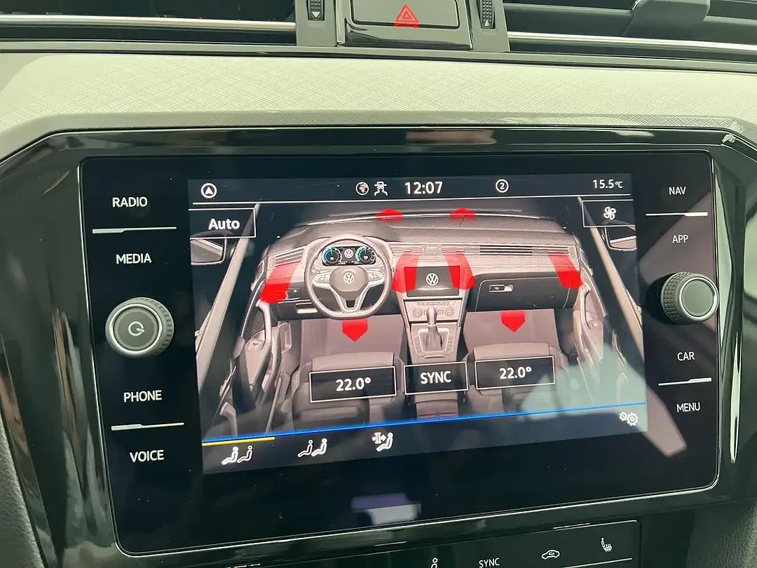 Volkswagen Passat Variant - Thumbnail 14