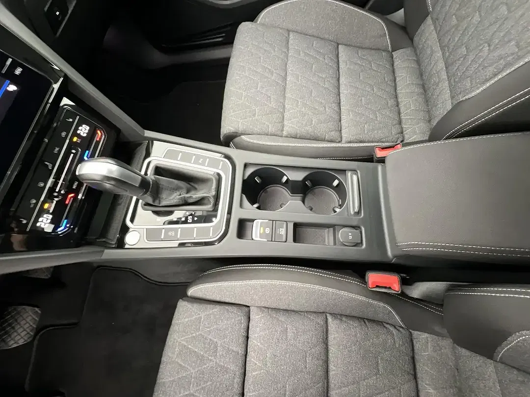 Volkswagen Passat Variant - Thumbnail 16