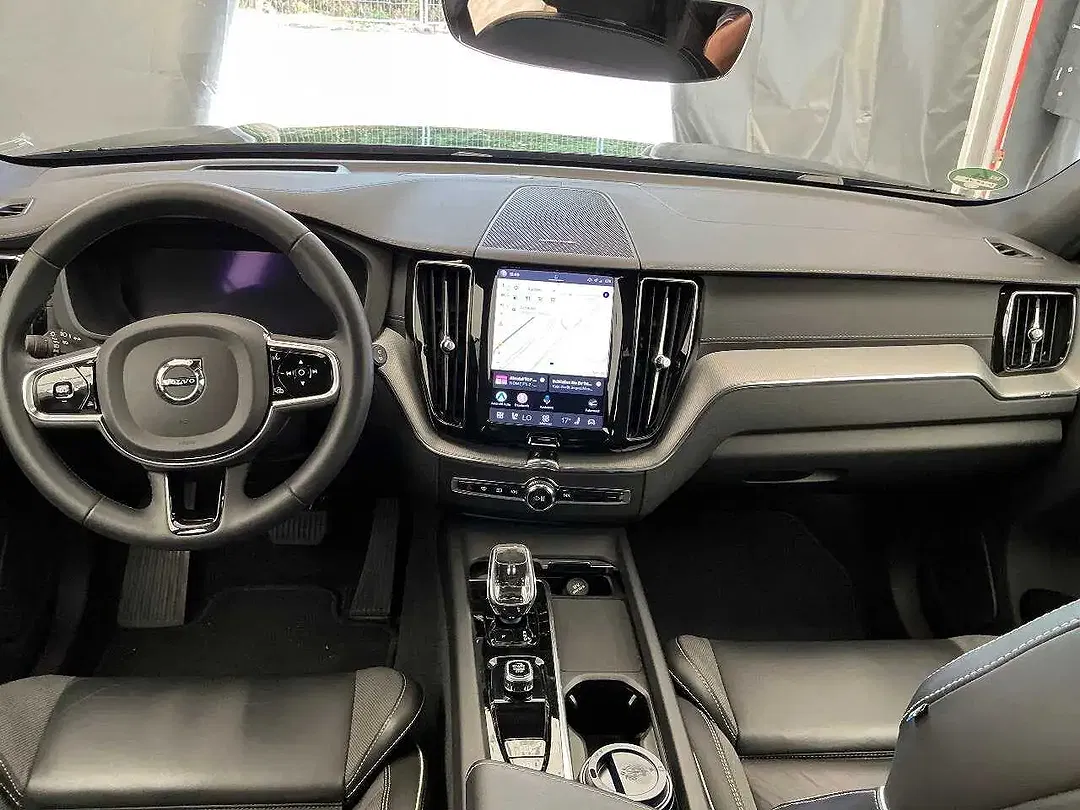 Volvo XC60 - Thumbnail 5