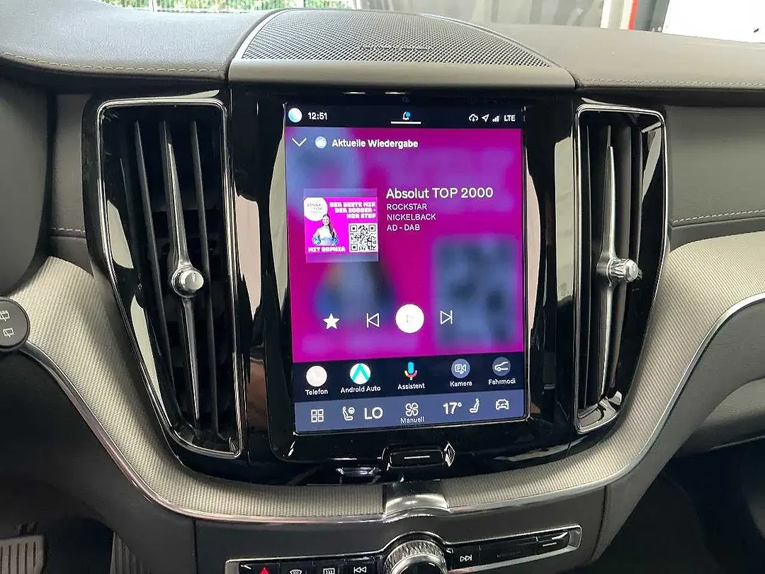 Volvo XC60 - Thumbnail 8