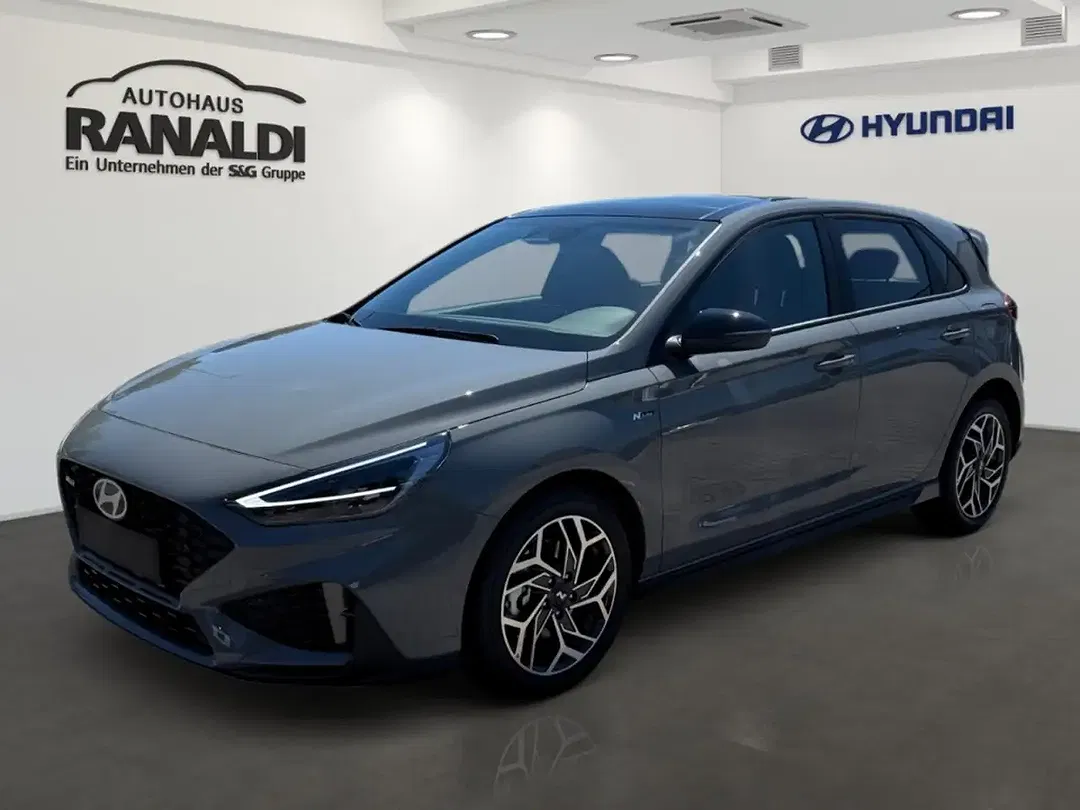 Hyundai i30 - Thumbnail 1