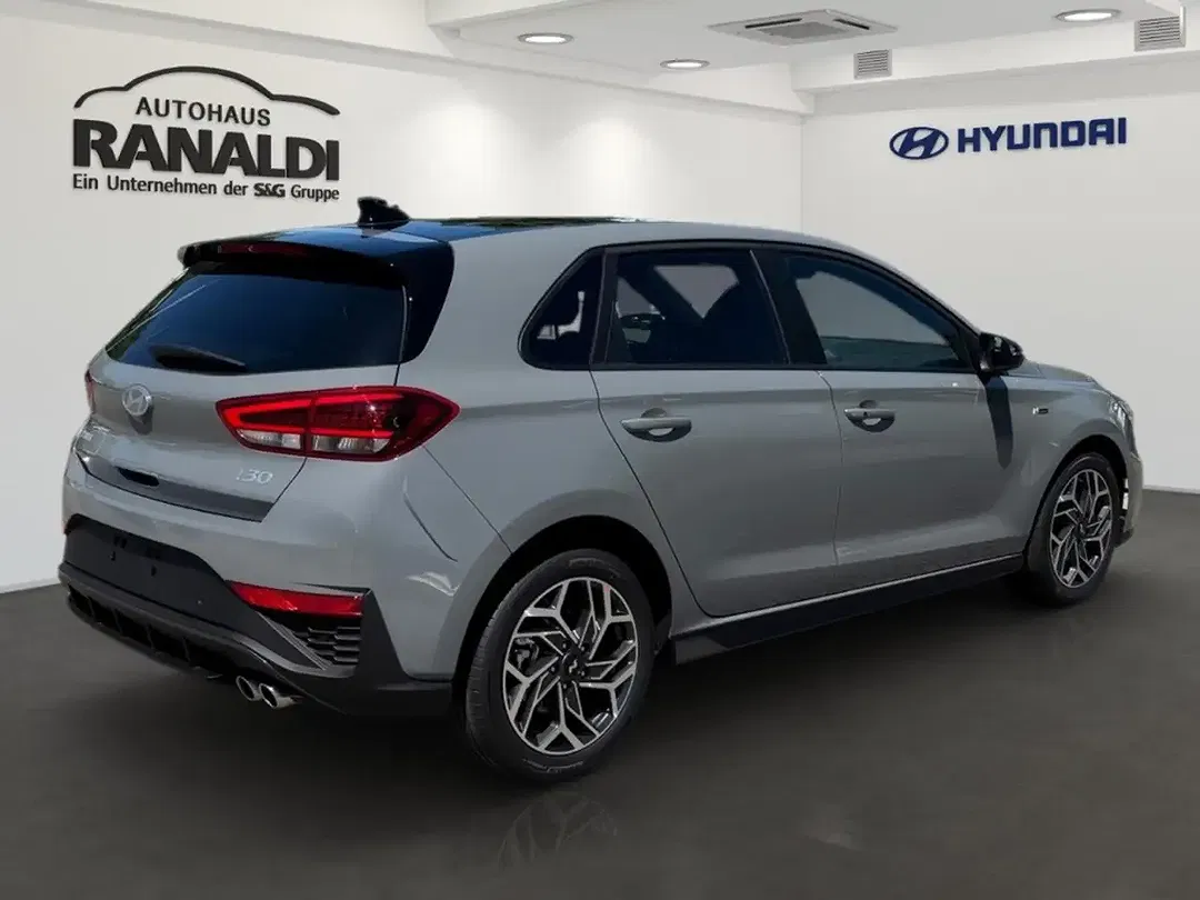 Hyundai i30 - Thumbnail 3