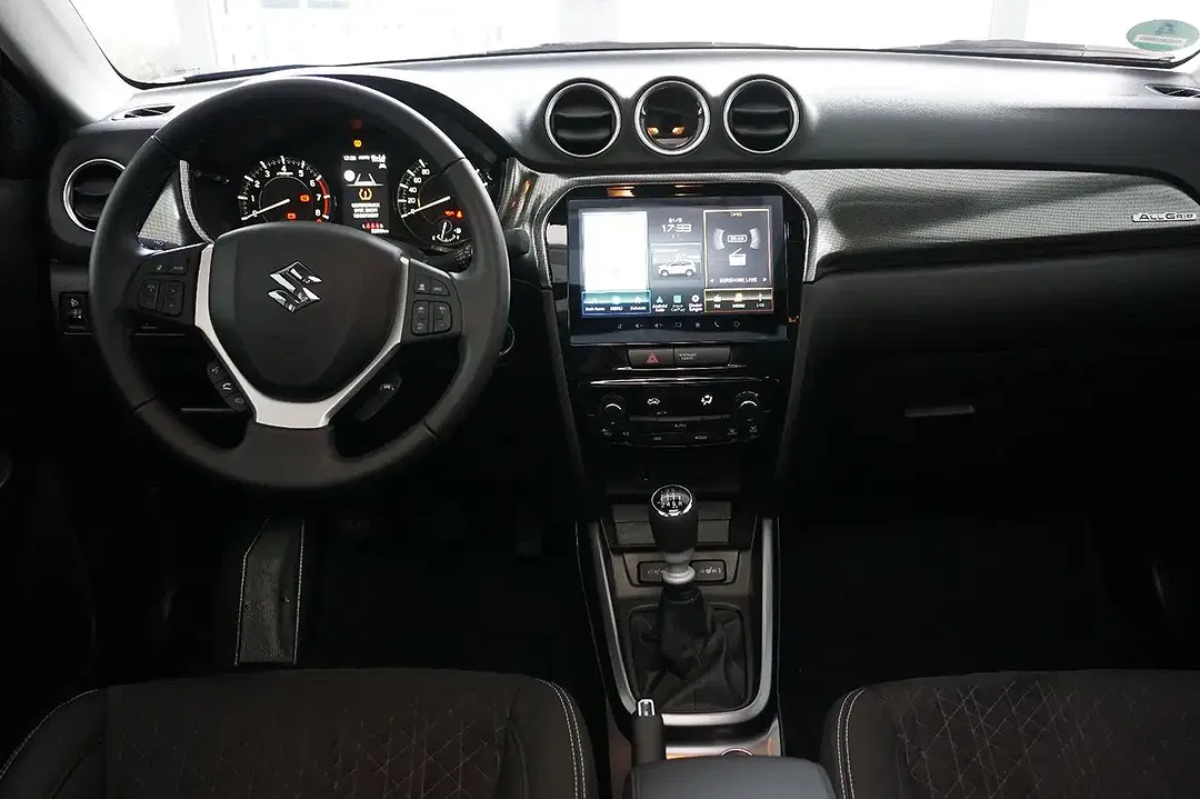 Suzuki Vitara - Thumbnail 11