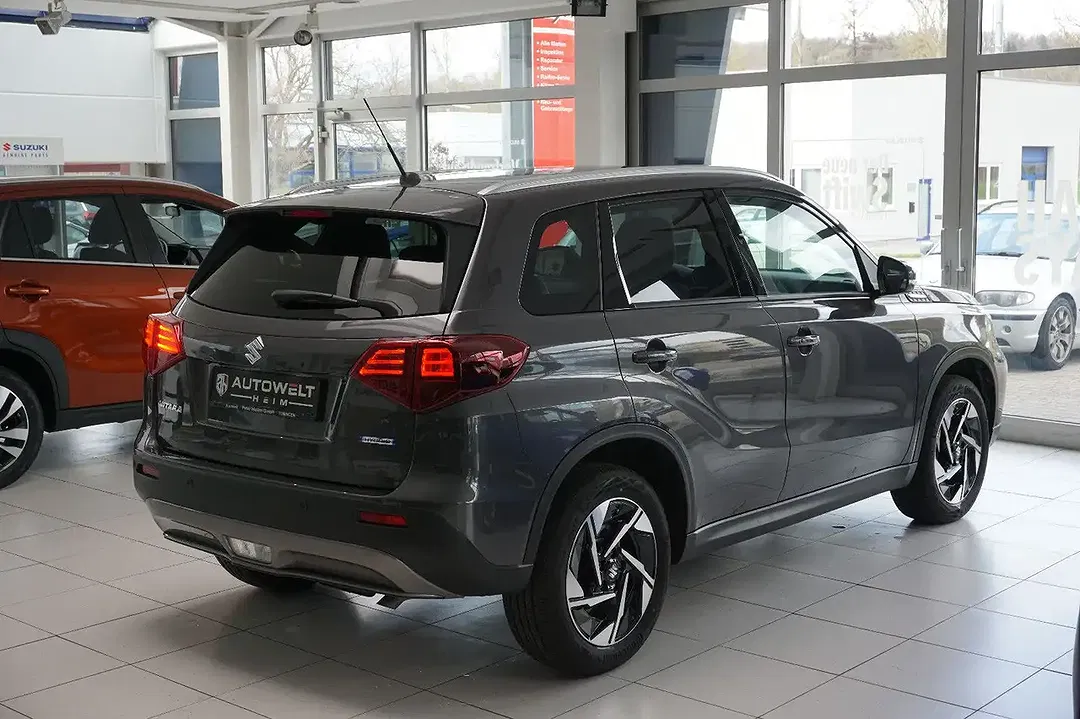 Suzuki Vitara - Thumbnail 8