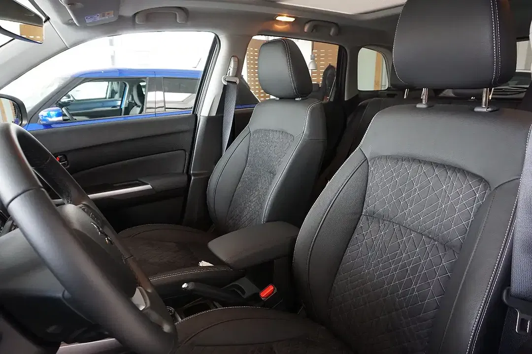 Suzuki Vitara - Thumbnail 9