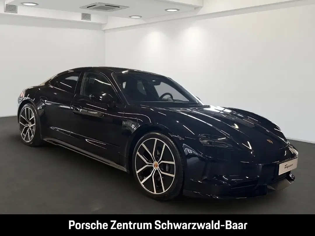 Porsche Taycan - Thumbnail 8
