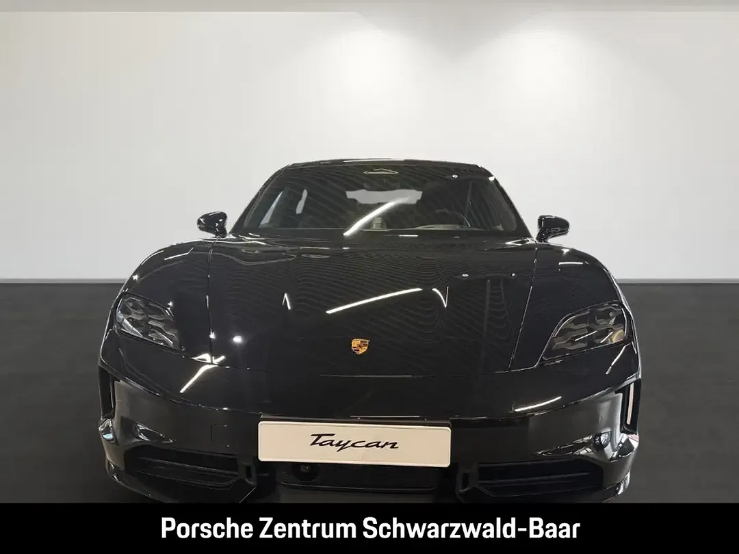 Porsche Taycan - Thumbnail 9