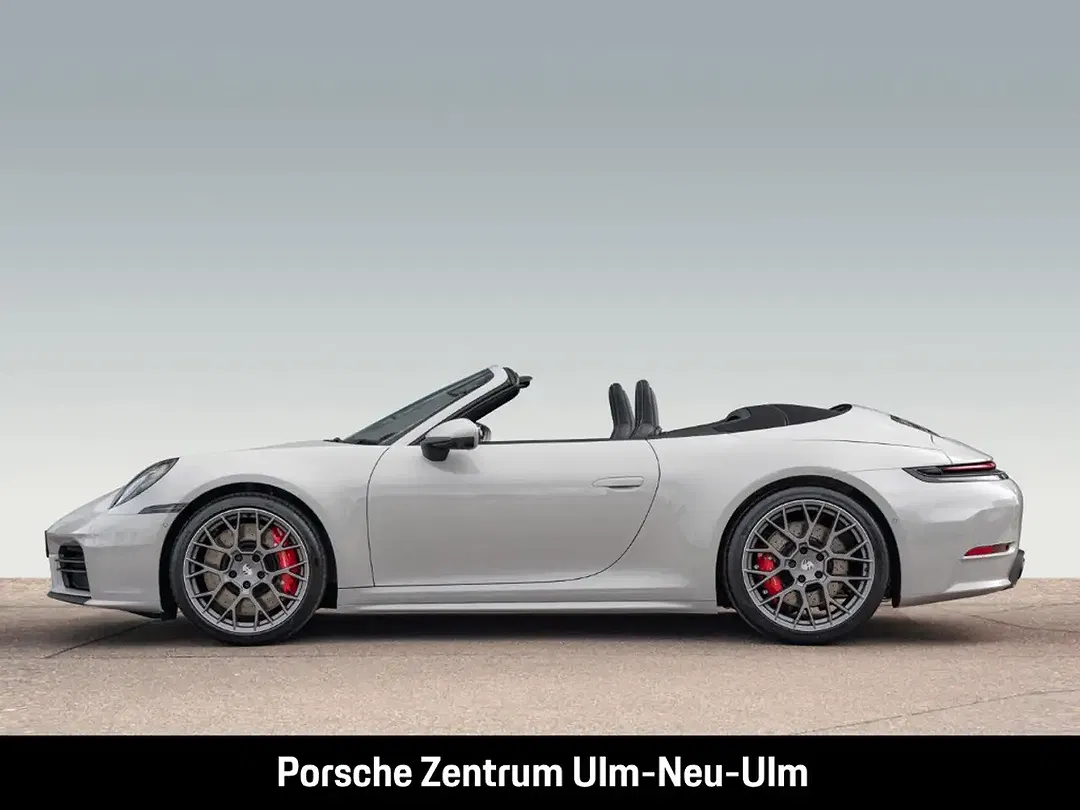 Porsche 992 - Thumbnail 2