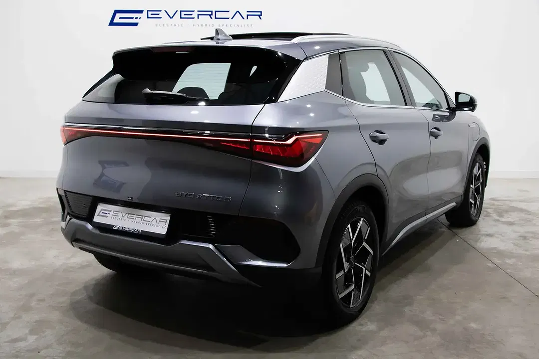 BYD Atto 3 - Thumbnail 4