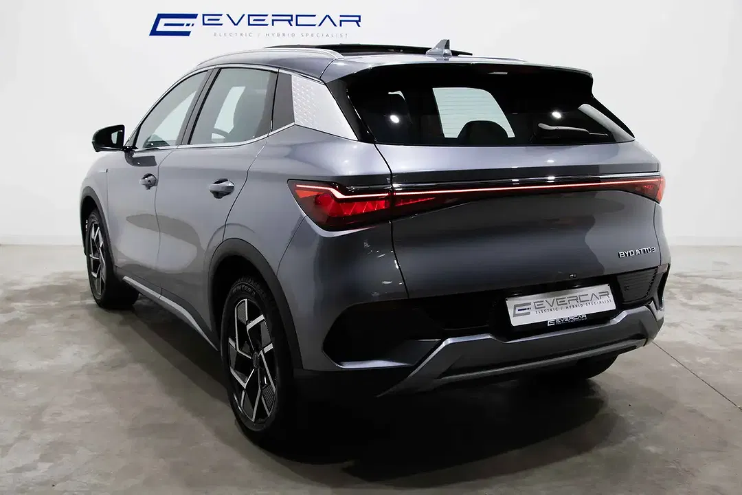 BYD Atto 3 - Thumbnail 6