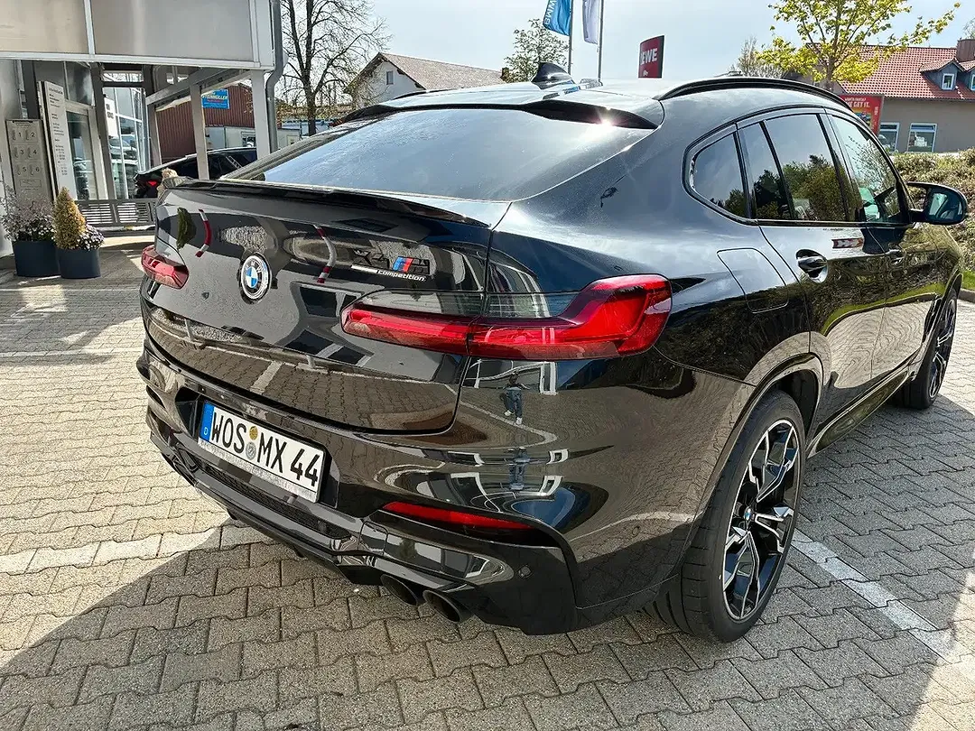 BMW X4 M - Thumbnail 4