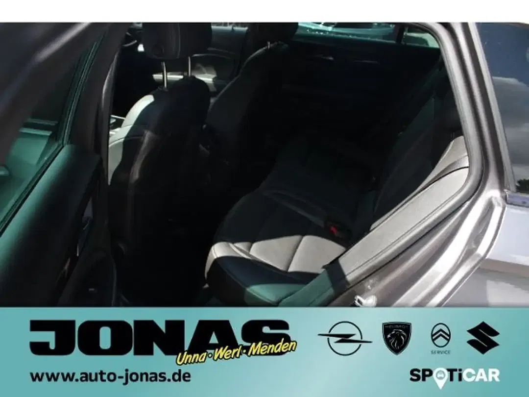 Opel Insignia - Thumbnail 26