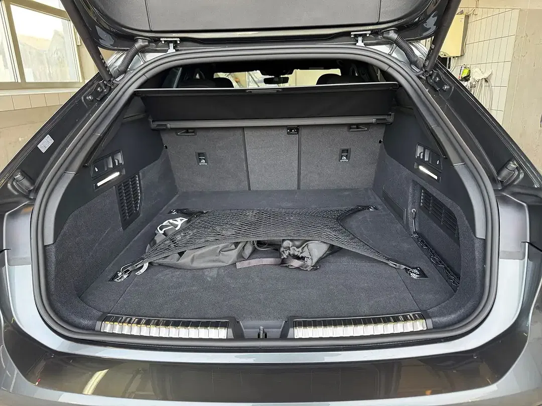 Audi A6 - Thumbnail 5