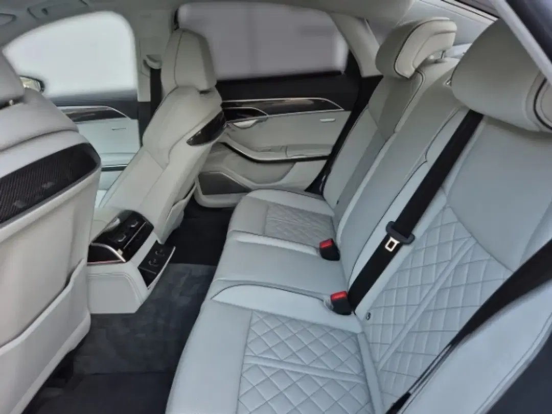 Audi S8 - Thumbnail 11